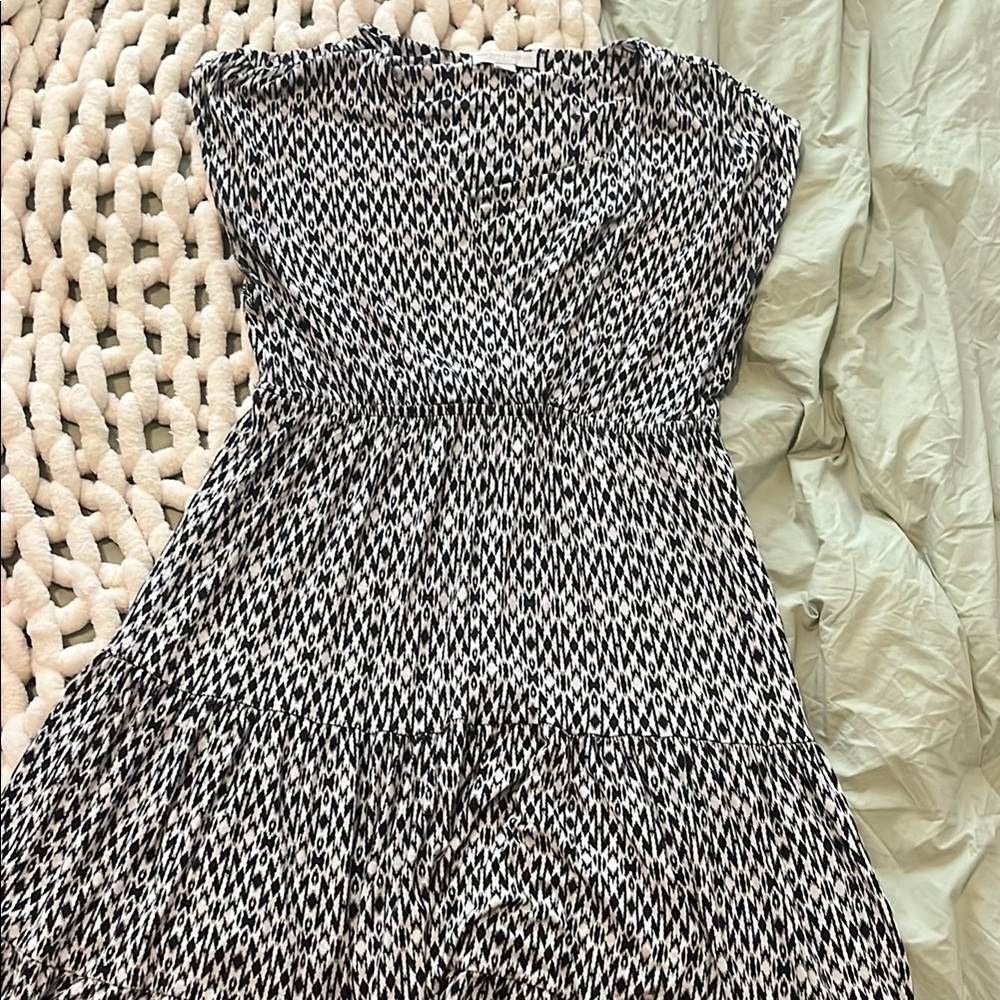 New York & Company Black and White Sleeveless Midi Sundress